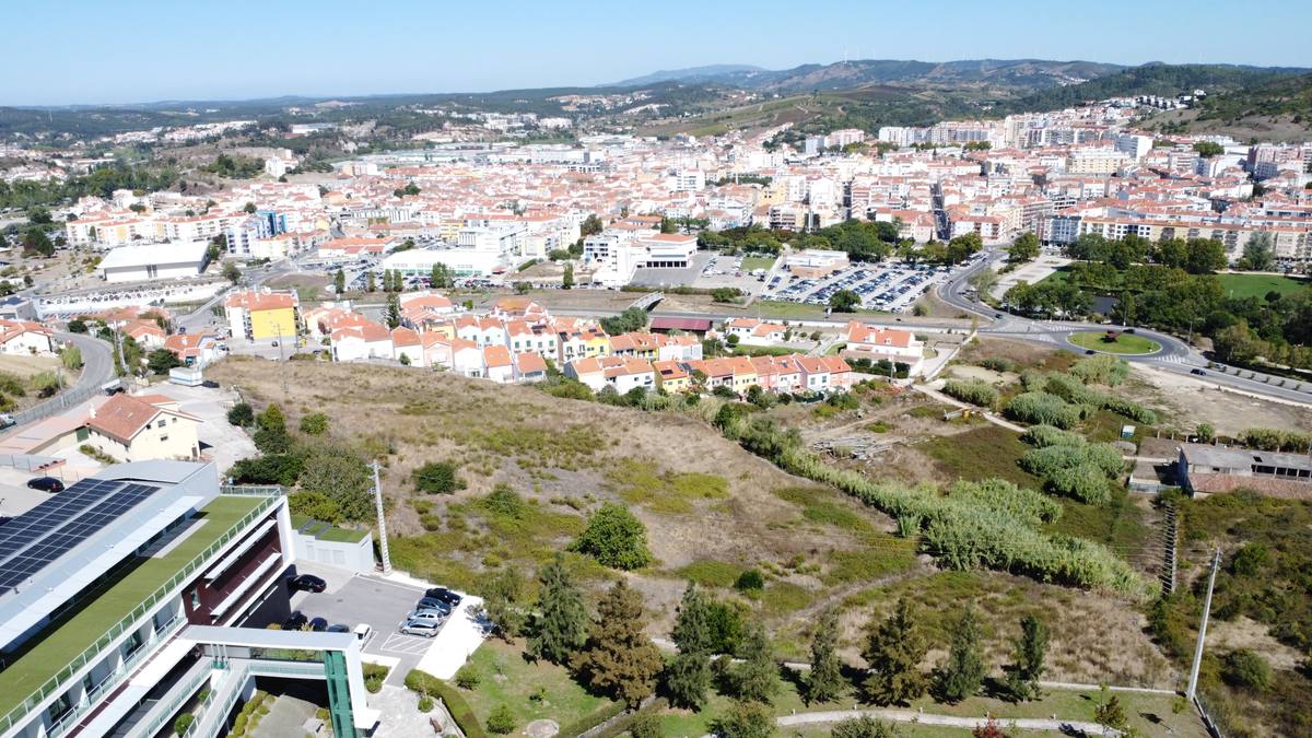 O terreno em Torres Vedras